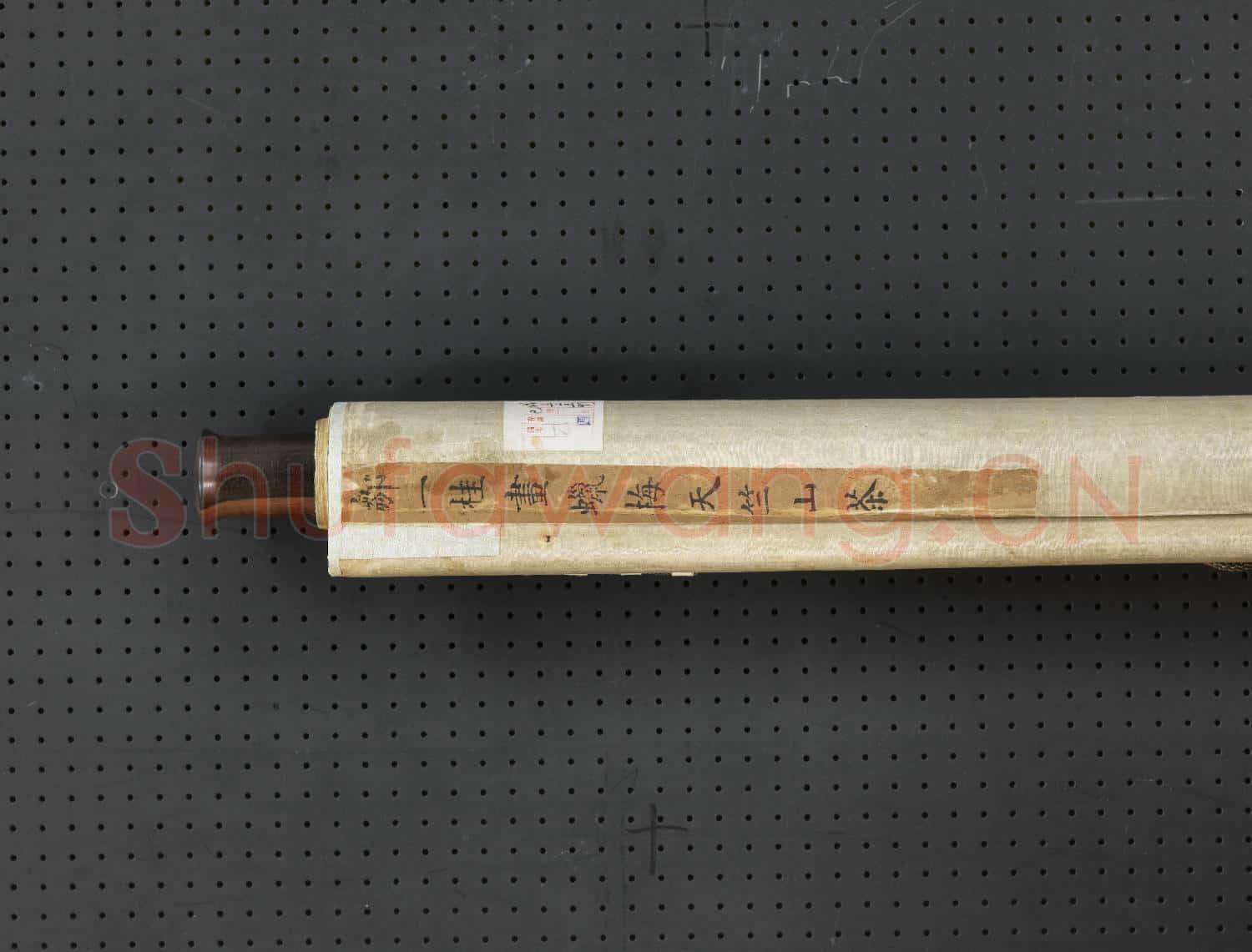 清鄒一桂畫蠟梅天竺山茶 軸