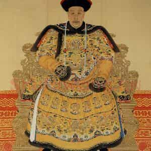 清代《弘历朝服像》国画人物工笔作品图片鉴赏