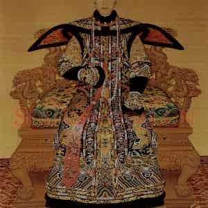 清代 朗世宁《孝贤纯皇后像》国画人物作品图片鉴赏