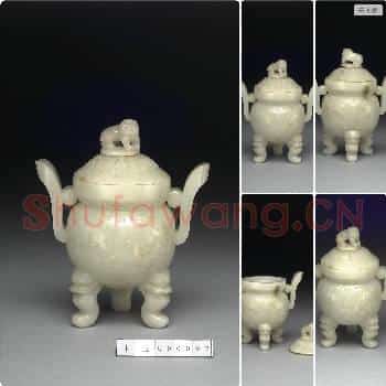 清 玉兽面纹炉