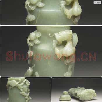 清 玉双龙戏珠瓶