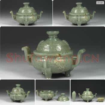 清 玉兽面纹炉