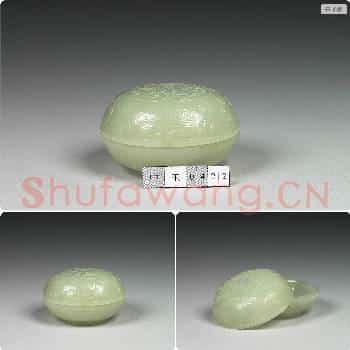 清 玉番莲圆盒