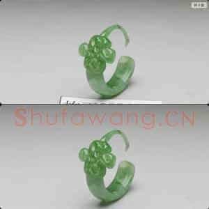 清 翠玉盘长结耳环